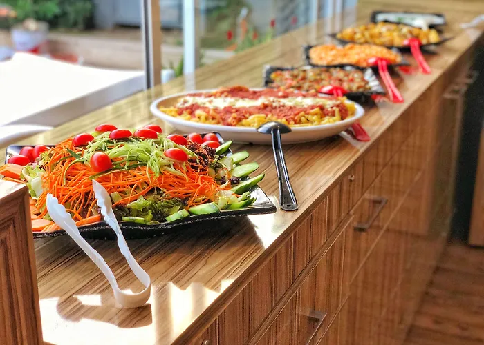 מלון דירות Hma & 4*